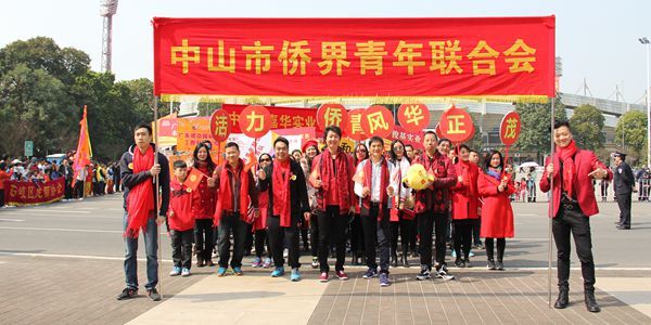 整裝待發(fā)的僑青隊伍4_副本.jpg